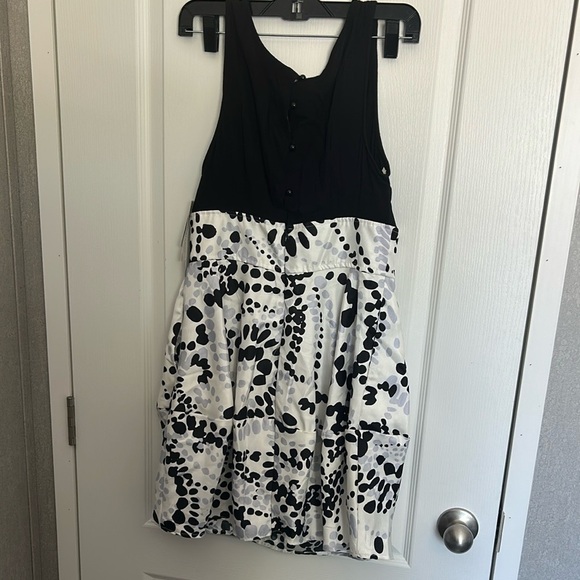 Sequin Hearts Black and White Women's Dress NWT - Picture 4 of 12